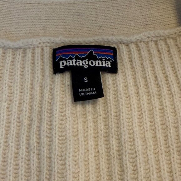 SIZE SMALL Patagonia Wornwear Recycled Wool Cream Button Front VNeck Cardigan - Picture 4 of 11